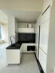 Lincoln Suites (D11), Condominium #480411731